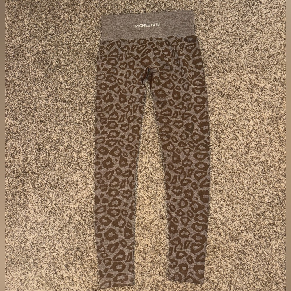 Pcheebum Mocha Leopard Seamless Brown Leggings